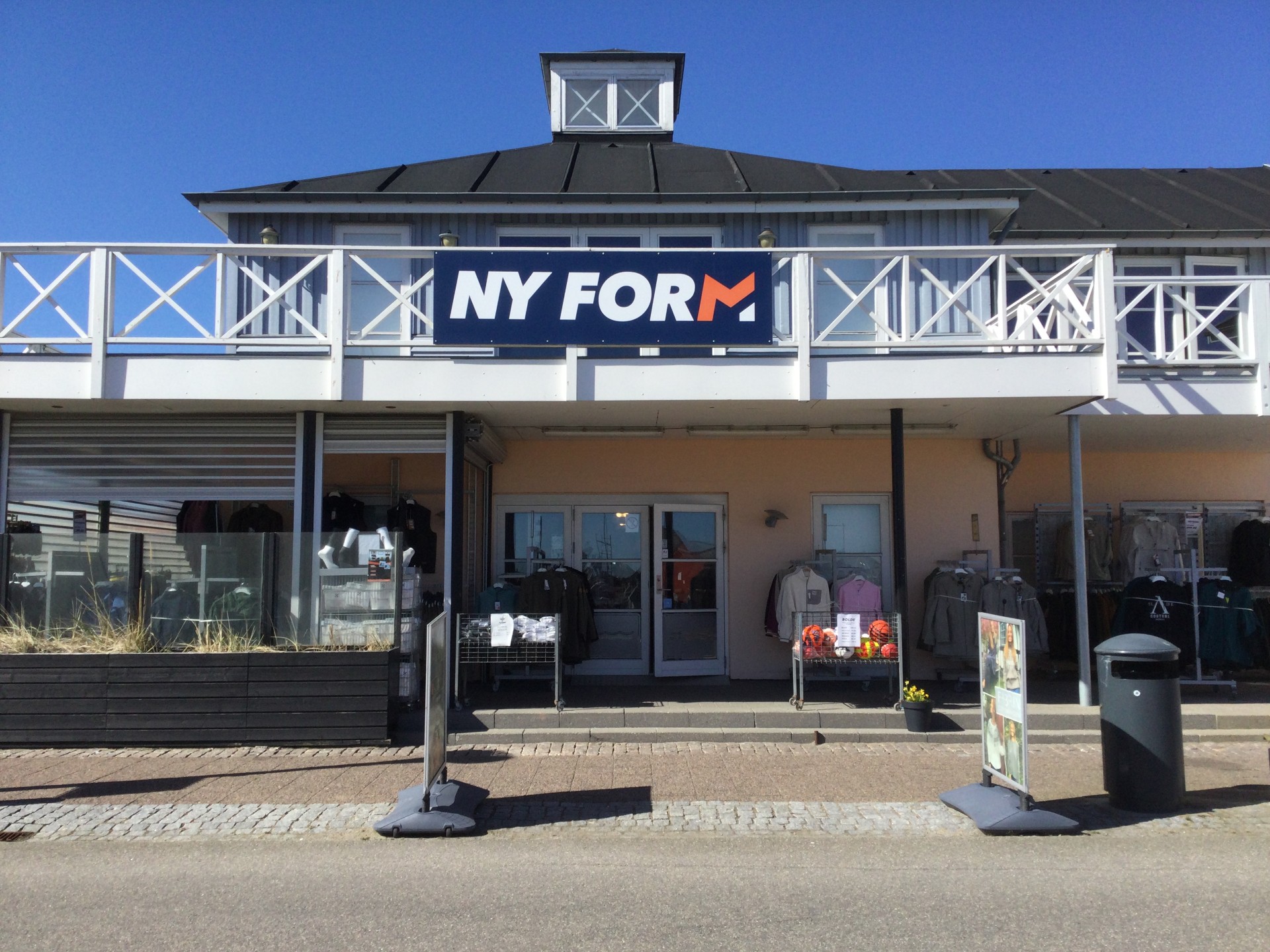 NY FORM Hals